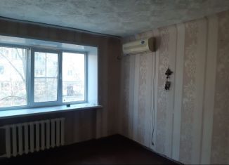 Сдам однокомнатную квартиру, 30 м2, Астраханская область, улица Нестерова, 2