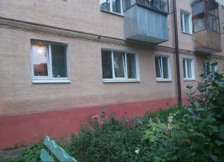 Продаю двухкомнатную квартиру, 45 м2, Курская область, улица Карла Маркса, 72к2