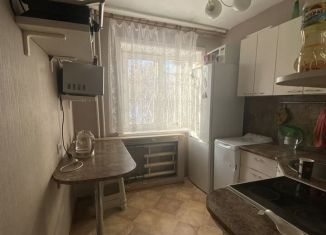 Сдаю в аренду 3-ком. квартиру, 59 м2, Иркутск, улица Розы Люксембург, 257, Ленинский округ