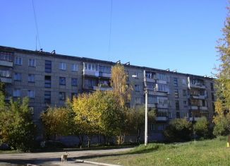 Сдается в аренду 1-ком. квартира, 31 м2, Екатеринбург, улица Новаторов, 19, улица Новаторов