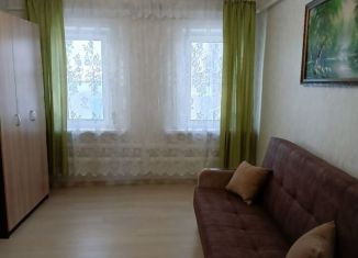 Сдается 1-комнатная квартира, 30 м2, Можайск, улица Крупской, 11