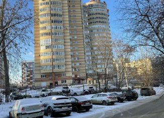 Продается четырехкомнатная квартира, 127.1 м2, Пермский край, улица Малкова, 24А