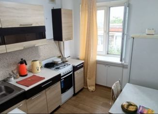Продам 1-комнатную квартиру, 32 м2, Серпухов, улица Ворошилова