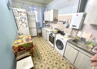 Продается двухкомнатная квартира, 46.3 м2, Новгородская область, улица Кирова, 2Б