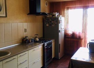 Продаю 3-комнатную квартиру, 68 м2, Абинск, улица Советов, 150