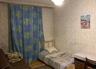 Сдается в аренду четырехкомнатная квартира, 98 м2, Казань, улица Парижской Коммуны, 4, Вахитовский район