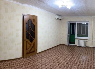 Двухкомнатная квартира в аренду, 45.2 м2, Азов, улица Ленина, 83