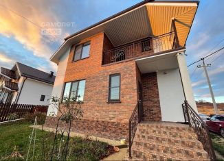 Продаю дом, 140 м2, станица Гостагаевская, Светлая улица, 52