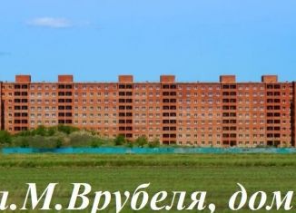 Продается трехкомнатная квартира, 86.2 м2, Омская область, улица Михаила Врубеля, 5