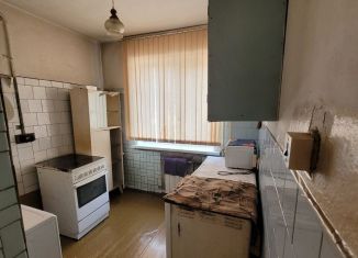 Продается двухкомнатная квартира, 45 м2, Кемеровская область, улица Сибиряков-Гвардейцев, 316