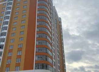 Продается 2-ком. квартира, 71 м2, Верхняя Пышма, улица Александра Козицына, 16