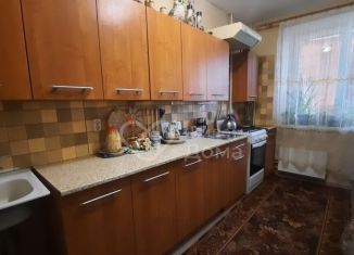 Продам трехкомнатную квартиру, 70 м2, Волгоград, улица Тимирязева, 46А