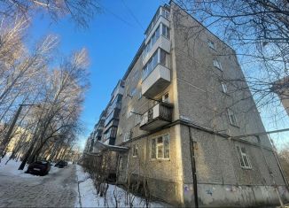 Продажа трехкомнатной квартиры, 59 м2, Екатеринбург, улица Авиаторов, 3