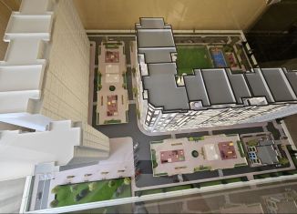 Продажа 2-ком. квартиры, 83 м2, Махачкала, улица Перова, 13Б