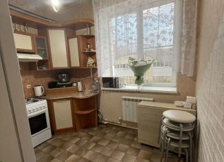 Продается трехкомнатная квартира, 74.3 м2, село Высокая Гора, улица Сельхозтехника, 6