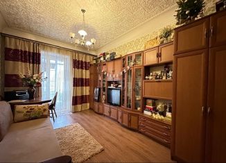 Продаю 2-ком. квартиру, 50 м2, Тульская область, Октябрьская улица, 25