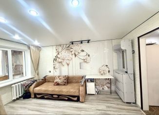 Продам 2-ком. квартиру, 41 м2, поселок Прогресс, улица Фисенко, 3