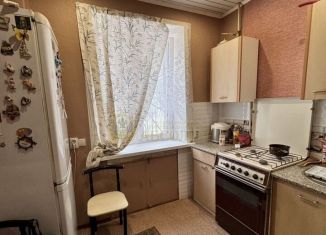 Продажа 3-ком. квартиры, 58 м2, Ревда, улица Жуковского, 3