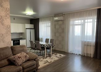 Сдам 2-комнатную квартиру, 70 м2, Хабаровский край, улица Гайдара, 4