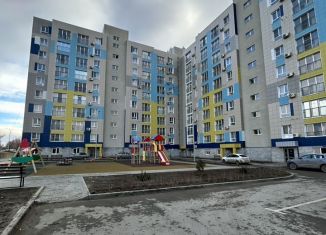 Продаю двухкомнатную квартиру, 45 м2, Волгоград, улица имени Комиссара Милиции Бирюкова, 11, Советский район