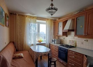 Аренда 1-ком. квартиры, 36 м2, Берёзовский, улица Исакова, 7