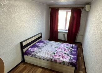 Трехкомнатная квартира в аренду, 60 м2, Крым, улица Чкалова, 185