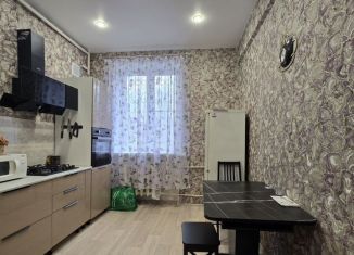 Сдается 3-ком. квартира, 83 м2, Подольск, улица Подольских Курсантов, 5