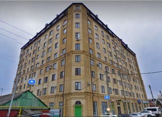 Продам 2-комнатную квартиру, 70 м2, Армавир, улица Советской Армии, 80