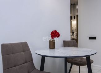 Продаю однокомнатную квартиру, 40.7 м2, Тюмень, ЖК Машаров, улица Николая Машарова, 2