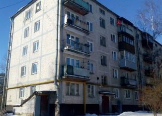 Продаю 2-ком. квартиру, 42.4 м2, Сясьстрой, улица Петра Лаврова, 8