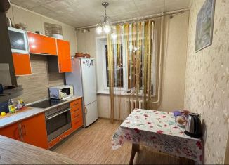 Продаю 2-ком. квартиру, 51 м2, Новосибирск, улица Курчатова, 11/4, Калининский район