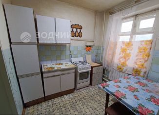 Продам 3-ком. квартиру, 51.3 м2, Чувашия, улица Ленина, 51