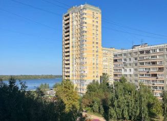 Продам 3-ком. квартиру, 63.1 м2, Нижний Новгород, Волжская набережная, 5, метро Буревестник