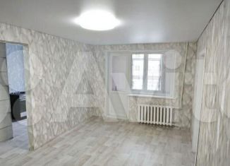 Продажа 2-ком. квартиры, 45 м2, Салават, улица Калинина, 14