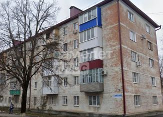 Продается 2-комнатная квартира, 46 м2, Армавир, Черноморская улица, 22