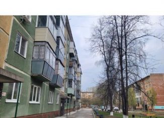 Продам 2-комнатную квартиру, 45 м2, Бердск, Микрорайон, 17