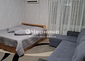 Аренда 1-ком. квартиры, 30 м2, Каменск-Шахтинский, Ученическая улица, 3А