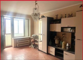 Продажа 2-ком. квартиры, 44 м2, Таганрог, Ленинградская улица, 46