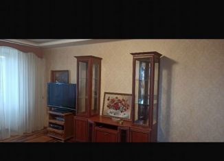 Сдается 2-ком. квартира, 60 м2, Новочеркасск, Залесская улица, 2