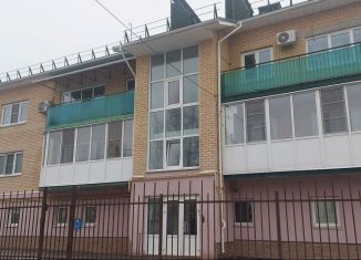 Продаю трехкомнатную квартиру, 80 м2, Кострома, улица Цветочная Поляна, 10, Заволжский район