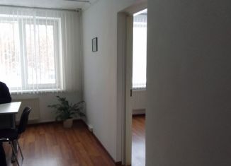 Сдам в аренду офис, 34 м2, Тольятти, улица Гагарина, 14