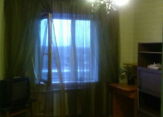 Продаю 3-комнатную квартиру, 74 м2, Ивангород, улица Федюнинского
