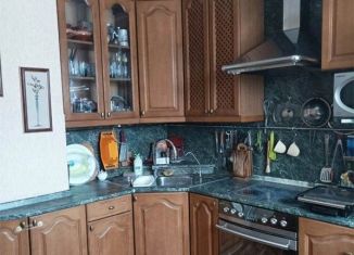 Продам 2-комнатную квартиру, 57.7 м2, Москва, улица Генерала Белобородова, 32, станция Пенягино