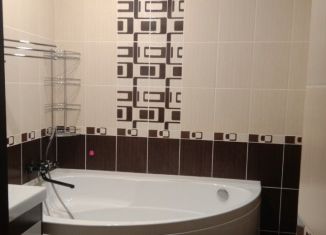 Продаю 1-ком. квартиру, 50.2 м2, Котовск, улица Котовского, 28А