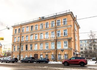 Продается четырехкомнатная квартира, 70.1 м2, Санкт-Петербург, проспект Обуховской Обороны, 251
