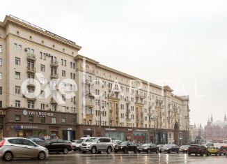 Продажа трехкомнатной квартиры, 71 м2, Москва, Тверская улица, 4, метро Охотный Ряд