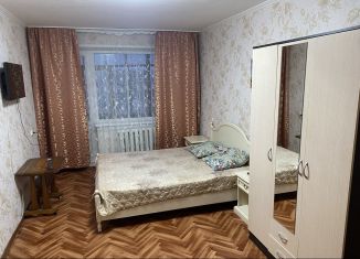 Сдается в аренду однокомнатная квартира, 35 м2, Томская область, Кедровая улица, 63