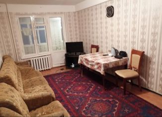 Продам 4-комнатную квартиру, 65 м2, Дагестан, улица Юсупа Акаева, 21