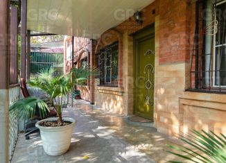 Продаю многокомнатную квартиру, 260 м2, Сочи, улица Яна Фабрициуса, 12к2, микрорайон Яна Фабрициуса