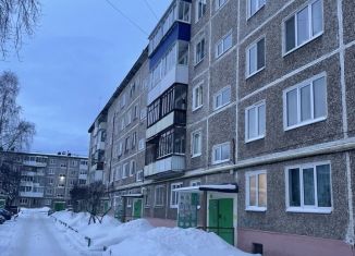 Продается 2-комнатная квартира, 46 м2, Пермский край, улица Маршала Рыбалко, 37